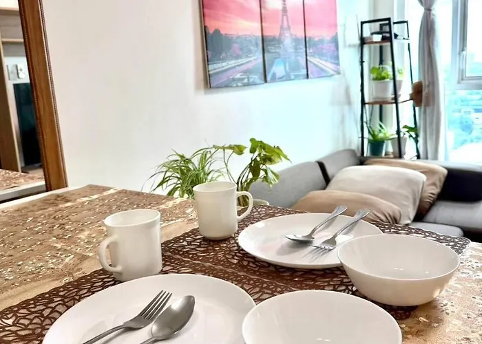 Jhra Cozy Condo, Modern In Marikina 3*