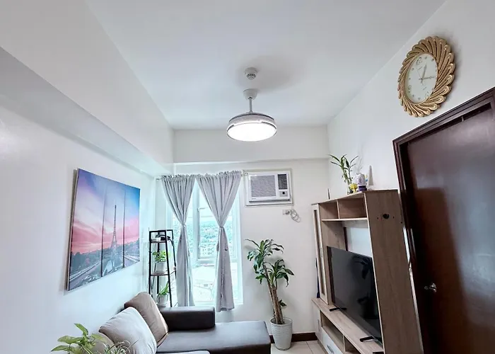 Jhra Cozy Condo, Modern In Marikina アパートホテル