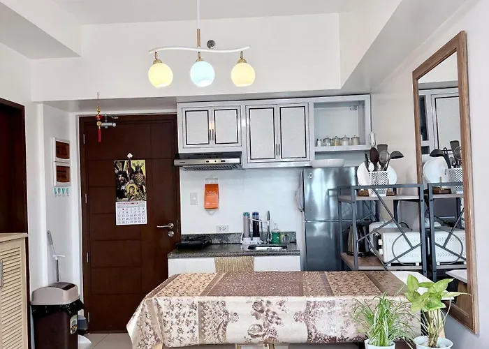 アパートホテル Jhra Cozy Condo, Modern In Marikina マニラ市
