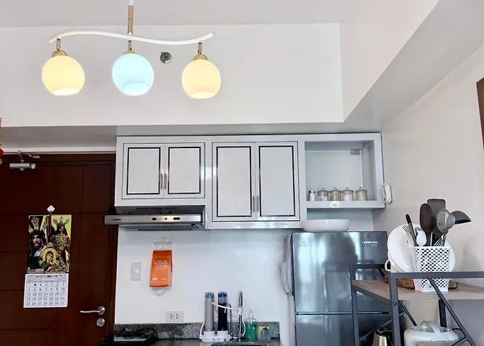 Jhra Cozy Condo, Modern In Marikina 3* マニラ市