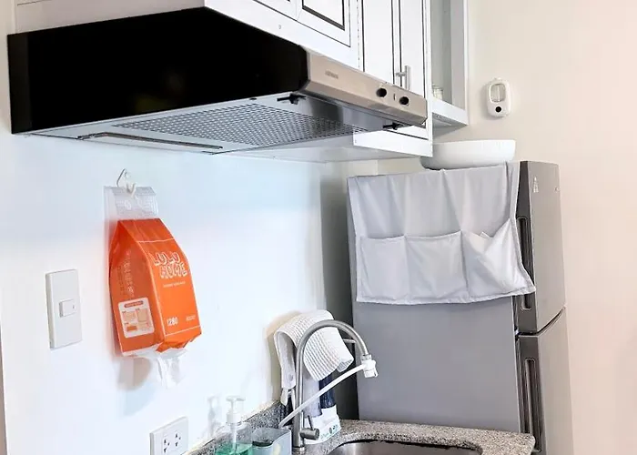 Jhra Cozy Condo, Modern In Marikina マニラ市