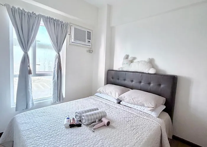 Jhra Cozy Condo, Modern In Marikina 3*